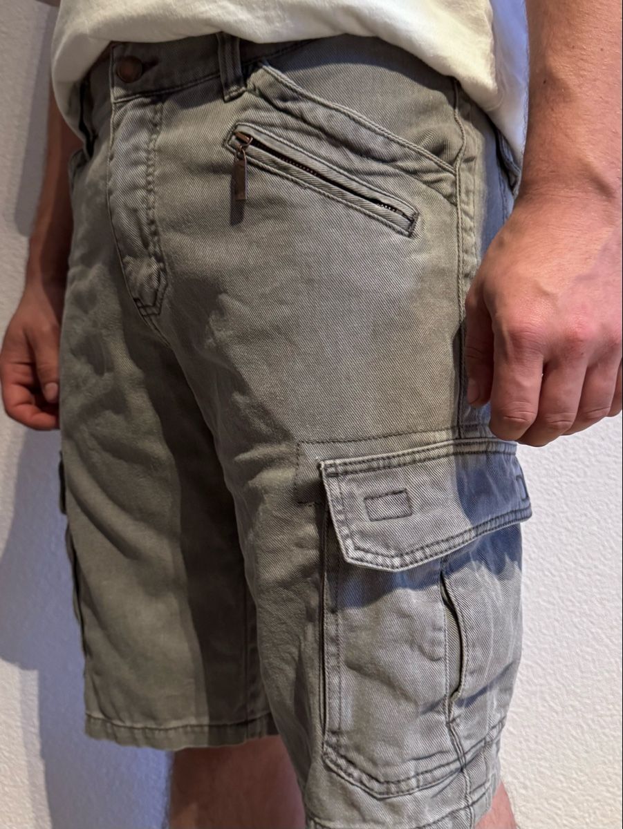 Jeans: Cargo Shorts, Grau, Gr. 48 – Usato da Bern venduto da melaniezurbuchen 1