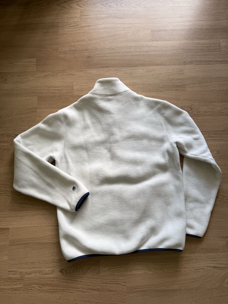 Champion Maglioni & Felpe: Champion Fleece Pullover weiss – Usato da Au ZH venduto da flo_b2cl 2