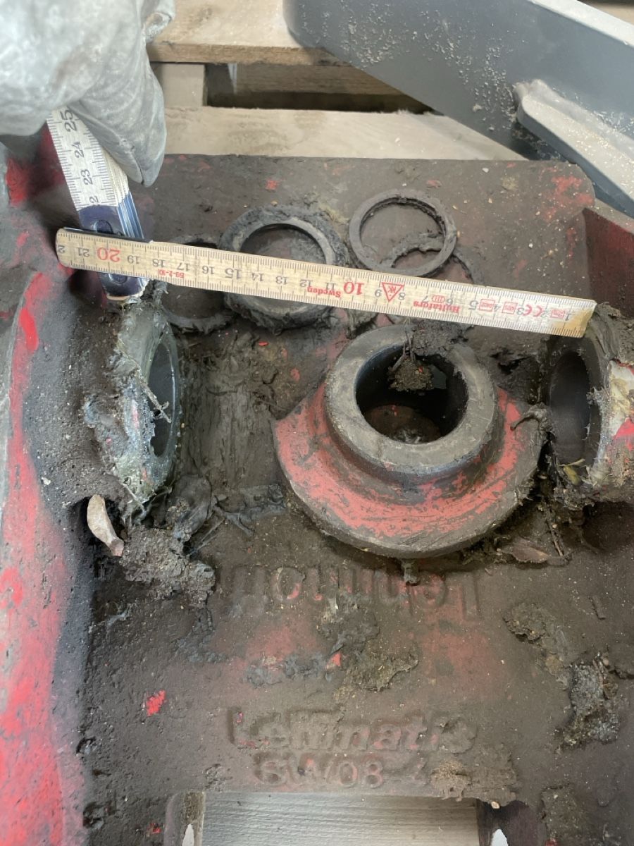 Bagger: Lehnhoff Schnellwechsler SW08-4 – Defekt aus Biel/Bienne von Michtelsen 4