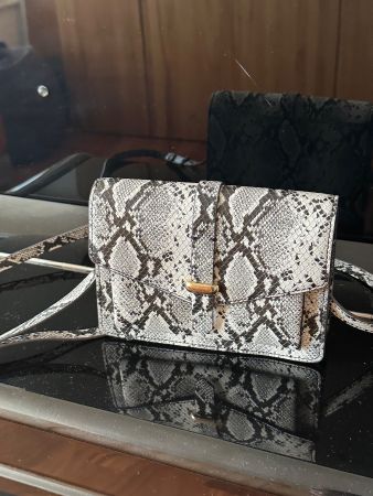 Schicke Schlangenmuster Umhängetasche 🐍👜
