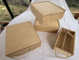 Weinkisten für verschiedene Flaschengrössen