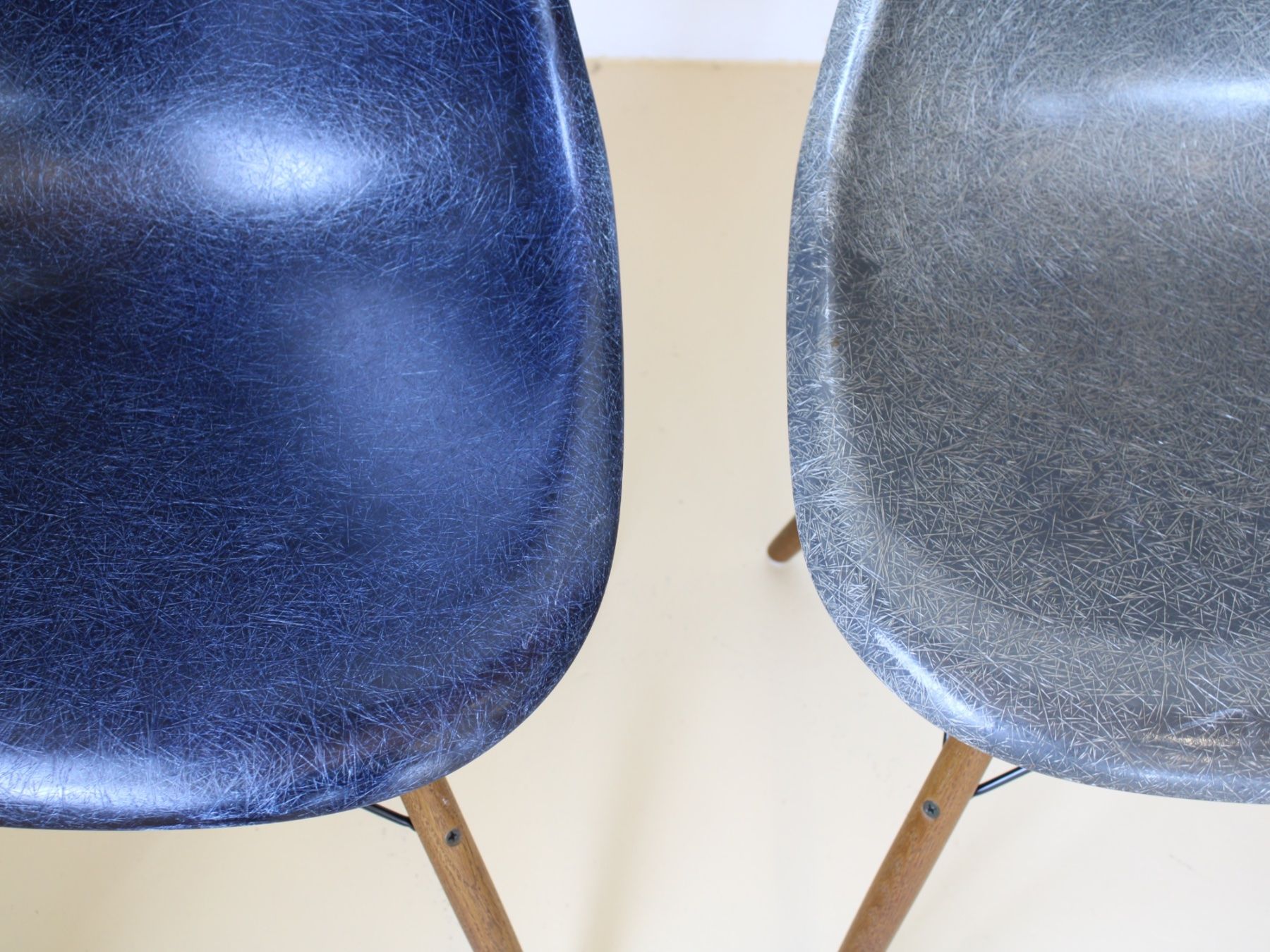 Herman Miller Stühle: Eames Fiberglas Stühle, Hermann Miller – Gebraucht aus Meinisberg von atelier_TILIJA 5
