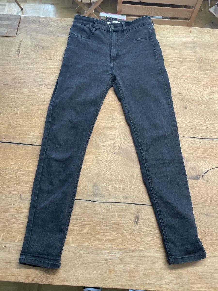 Pull&Bear Jeans: Pull&Bear Skinny Jeans 38 – Usato da Thun venduto da nie_8v9b