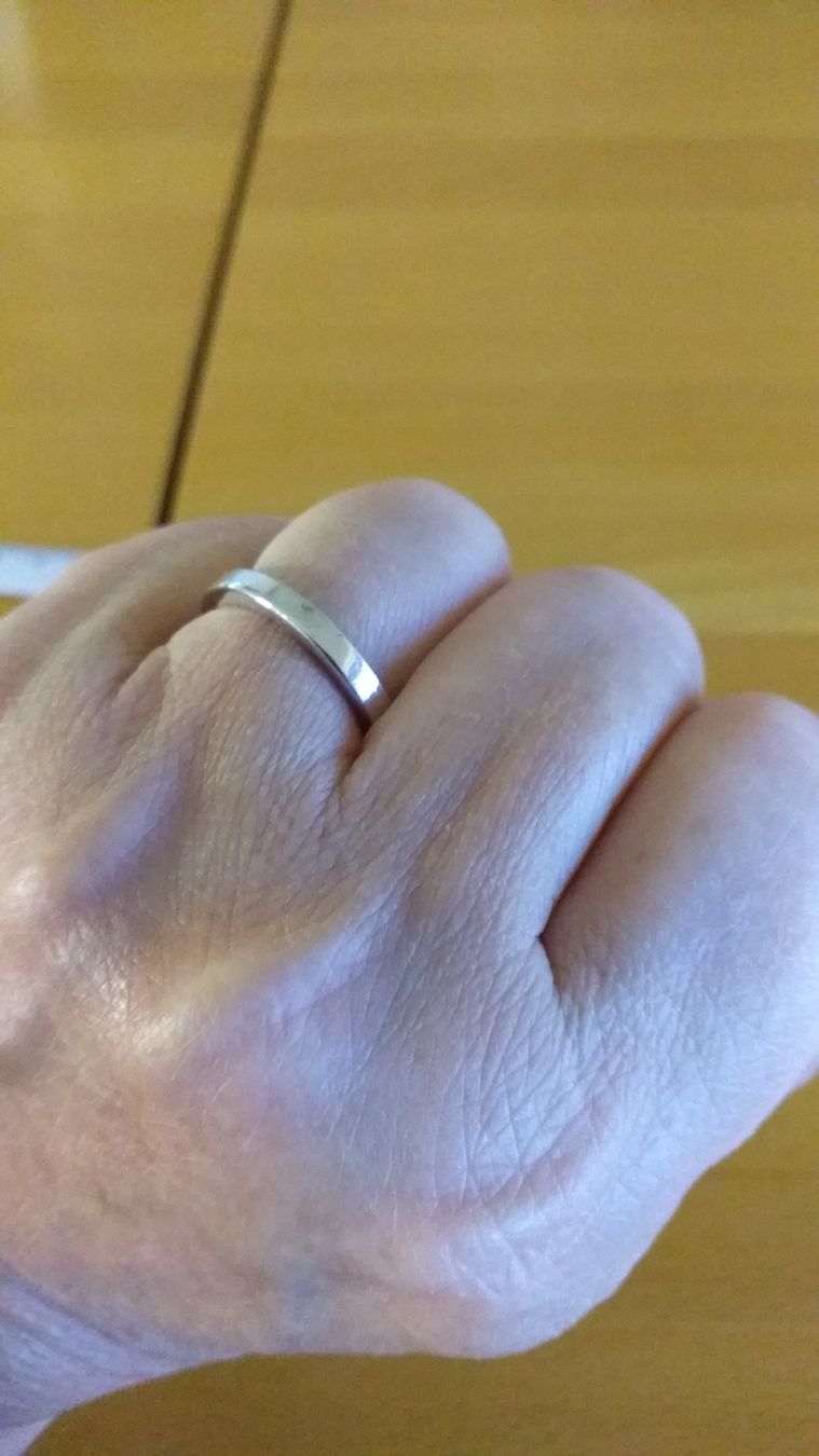 Guess Ringe: Guess Ring – Neu (gemäss Beschreibung) aus Wünnewil von 04Blume 1