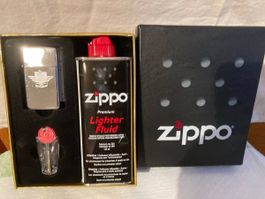 Zippo Feuerzeug Set in OVP