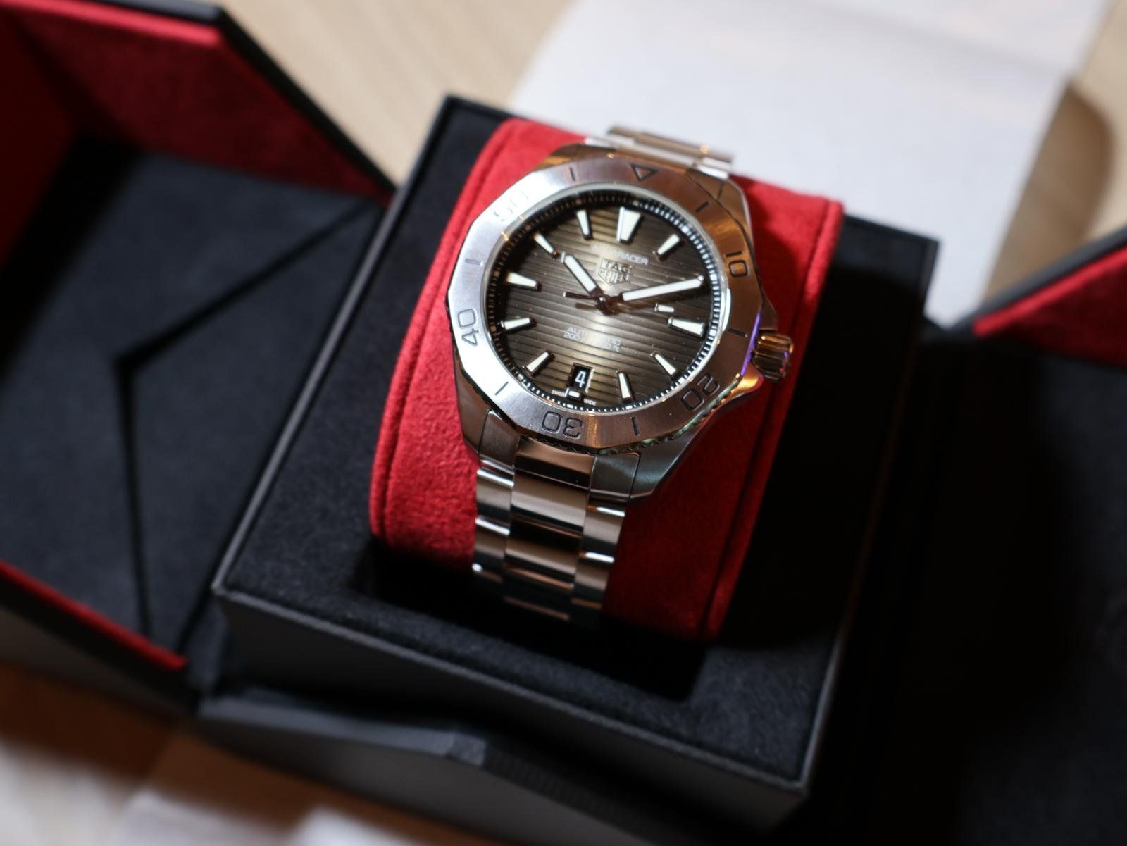 Tag Heuer Orologi: TAG Heuer Aquaracer Automatic 40mm - new unworn – Usato da Grand-Lancy venduto da Watches-GVA