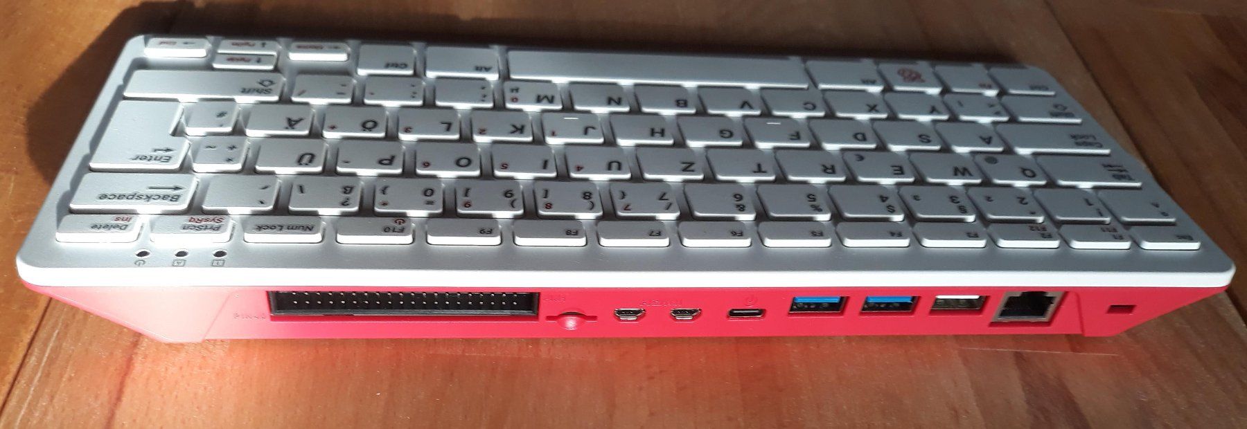 Raspberry Pi PC: Raspberry Pi 400 DE – Nuovo e nell'imballaggio originale da Berikon venduto da 10rltuefm 2