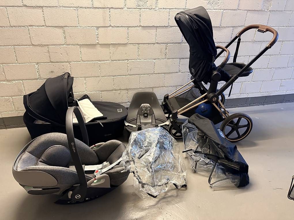 Carrozzine: Cybex Set Kinderwagen + Isofix + Sitz – Usato da Winterthur venduto da dan_8tlm