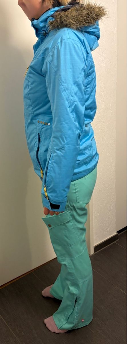 Vestes: Skikleidung – D'occasion à Zwillikon par Ginalorena 1