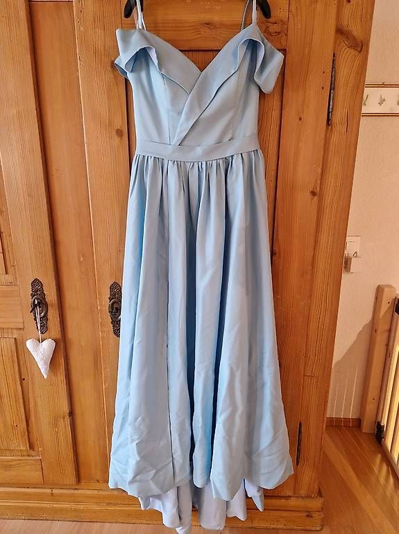 Robes: Abendkleid hellblau, Gr. 36/38 – D'occasion à Nussbaumen TG par cherry_lady