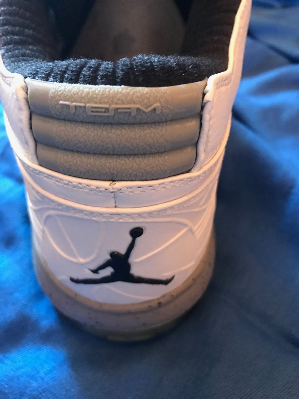 Jordan Scarpe da uomo: Chaussures JORDAN OL'SCHOOL – Nuovo e nell'imballaggio originale da Commugny venduto da MCapital 5