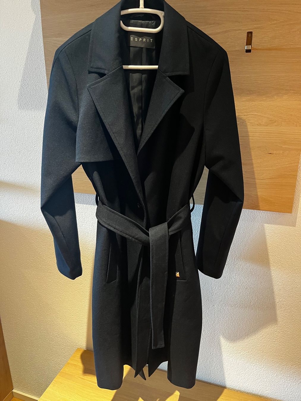 Esprit Cappotti: Trenchcoat von Esprit dunkelblau NEU – Nuovo (secondo la descrizione) da arbon venduto da dakin 1