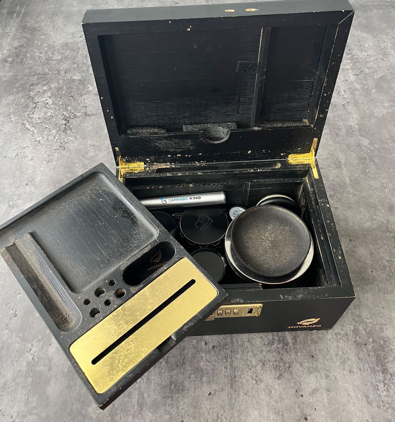 Box contenitori: Cannabis Stashbox – Usato da Gossau ZH venduto da Nn_y5l9 5