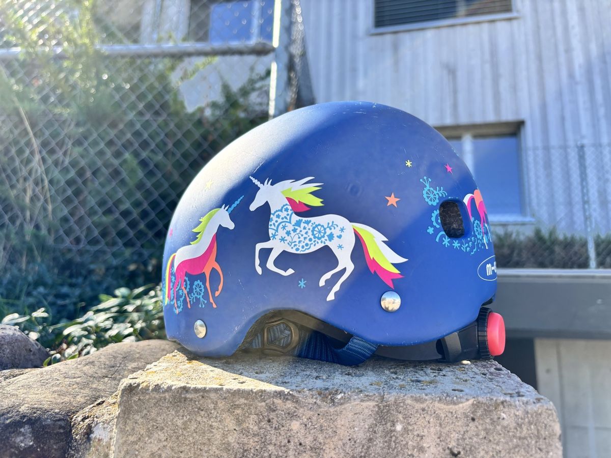 Caschi: Micro Velohelm Einhorn blau, Gr. 46-50 – Usato da Au ZH venduto da Melda123