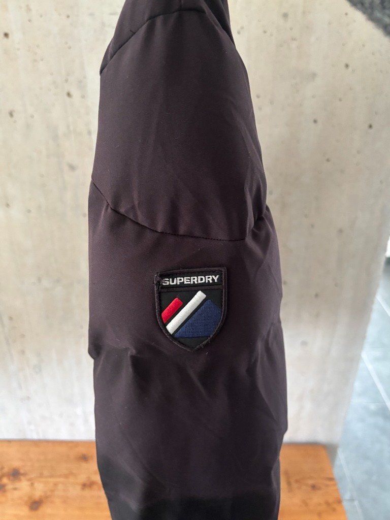 Superdry Giacche: Veste de ski Superdry – Usato da Chavannes-les-Forts venduto da perellis01 2