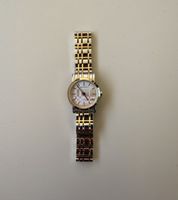 Burberry BU1765 Damenuhr mit Metallarmband guter Zustand