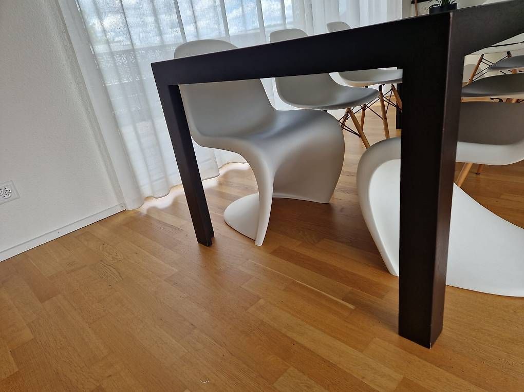 Pfister Tavoli: Schöner Esstisch aus Holz mit Glasplatte – Usato da Dietlikon venduto da mar_n8nk 1