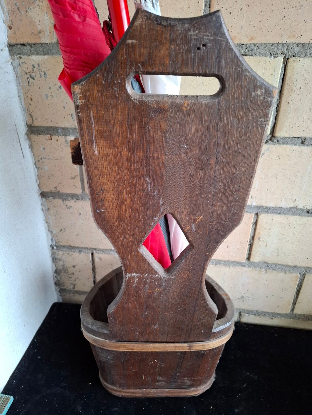 Altri mobili per ufficio: Schicker Vintage Schirmständer aus Holz – Usato da Schönholzerswilen venduto da clyde123 3
