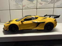 Chevrolet Corvette ZR1 gelb 1/24 NEU/OVP