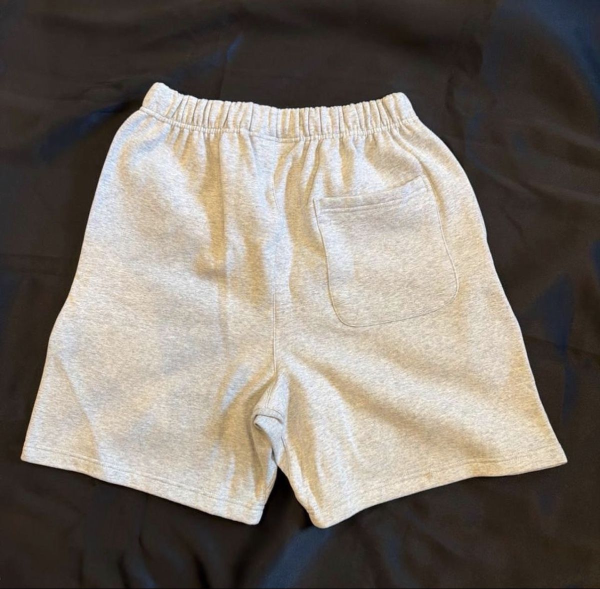 Hosen: Shorts grau Grösse M Essentials – Neu und originalverpackt aus Gerzensee von hod_jv2d 1