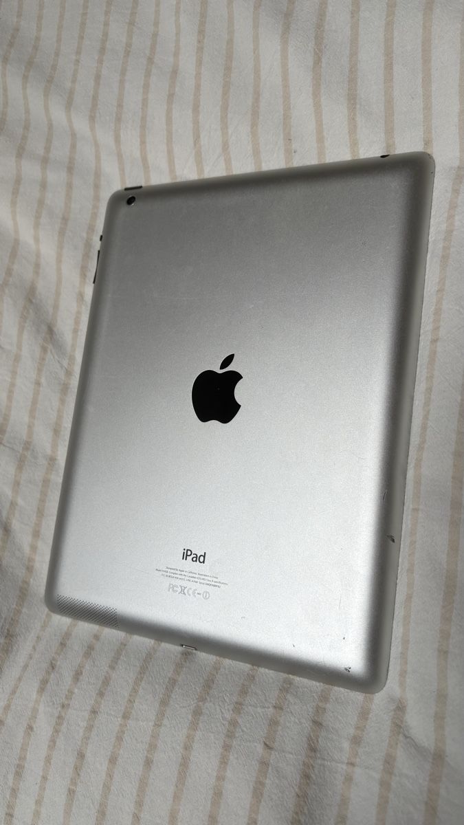 Apple Tablet PC: iPad 4 / Model A1458 – Gebraucht aus Sargans von Blamii 2