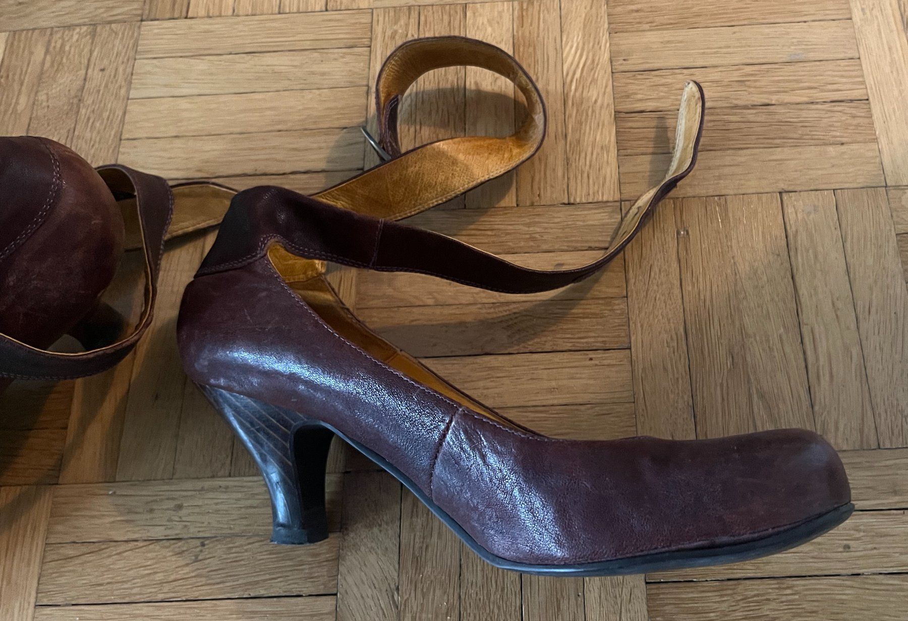Chaussures femmes: Jeffrey Campbell California, Pumps Gr. 38 – D'occasion à Luzern par Lampion 1