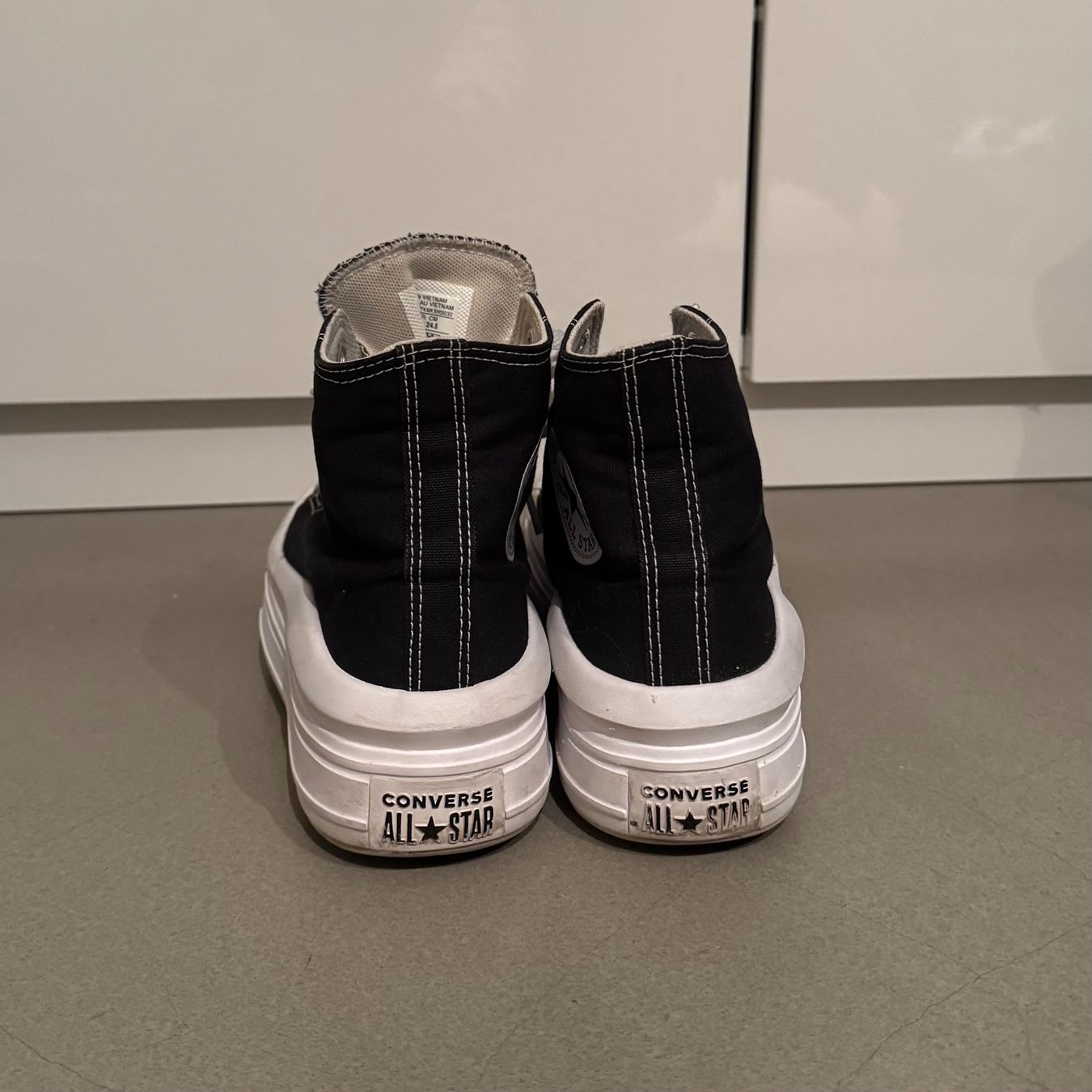Converse Scarpe da uomo: CONVERSE PLATEAU-SNEAKERS SCHWARZ, 39 – Usato da Unterseen venduto da itslisasp 1