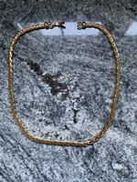 Collier chaîne plate dorée neuf