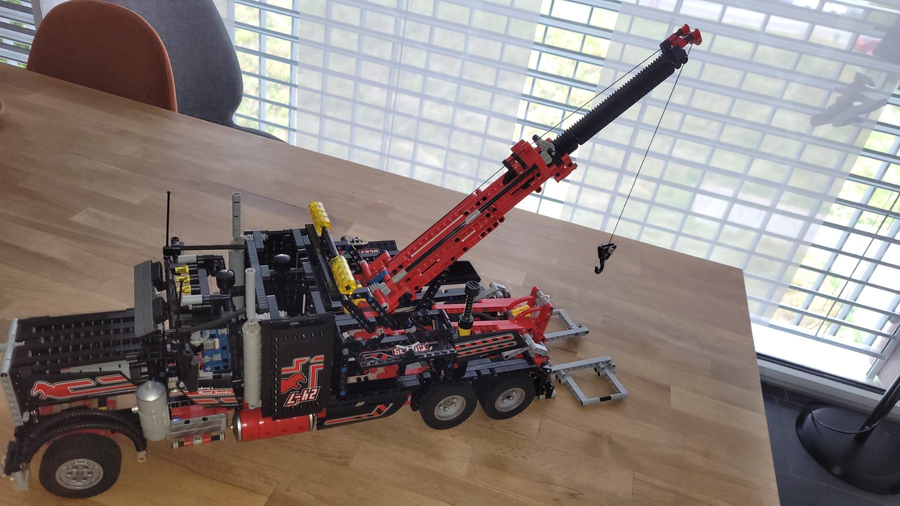 Lego Kit di costruzioni: Grosser Abschlepptruck 8285 – Usato da Olten venduto da Einwegparadies 3