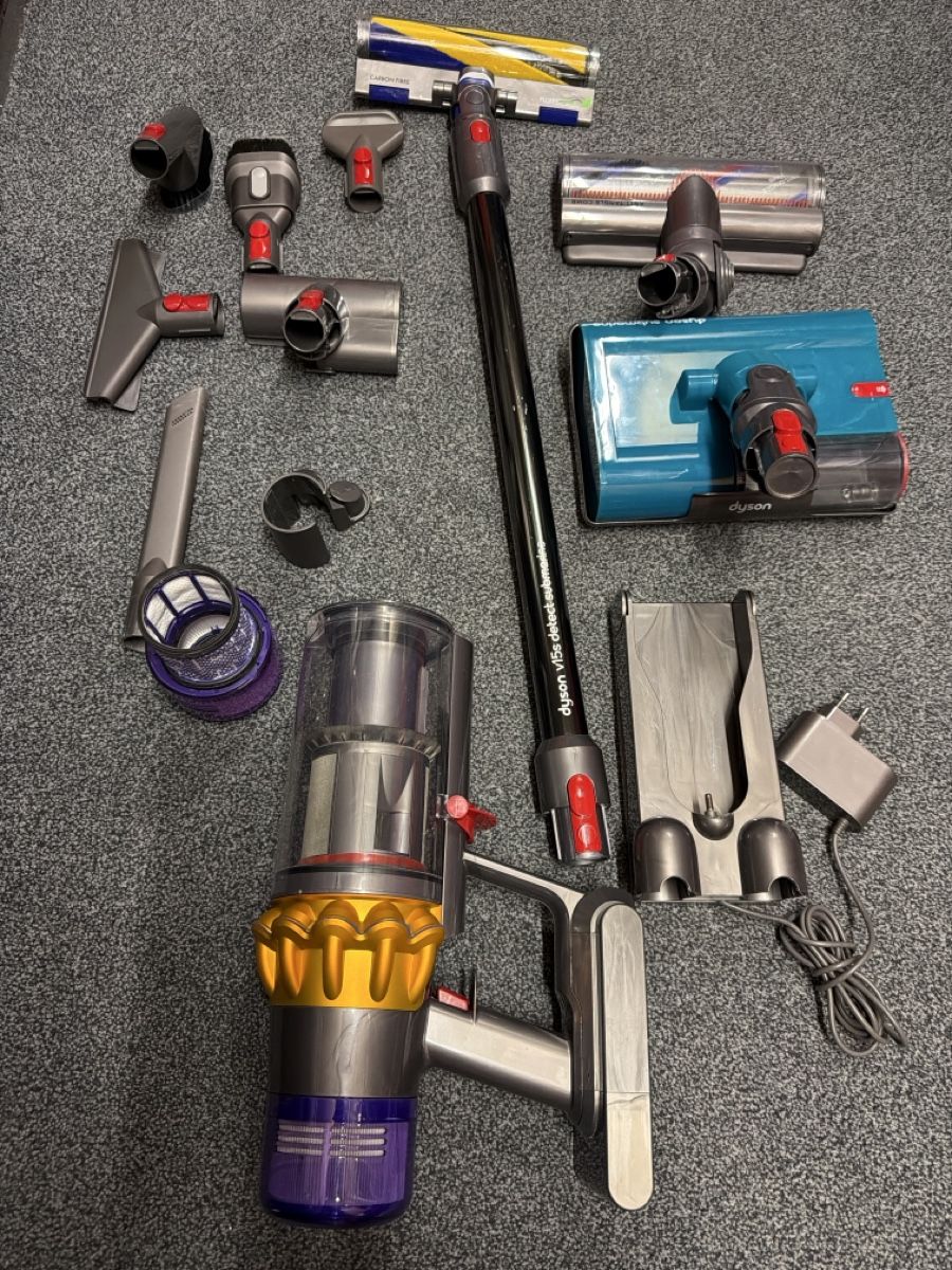 Dyson Aspirapolveri & Accessori: Dyson v15 Detect Submarine absolut  – Usato da Landquart venduto da Nnf007 3