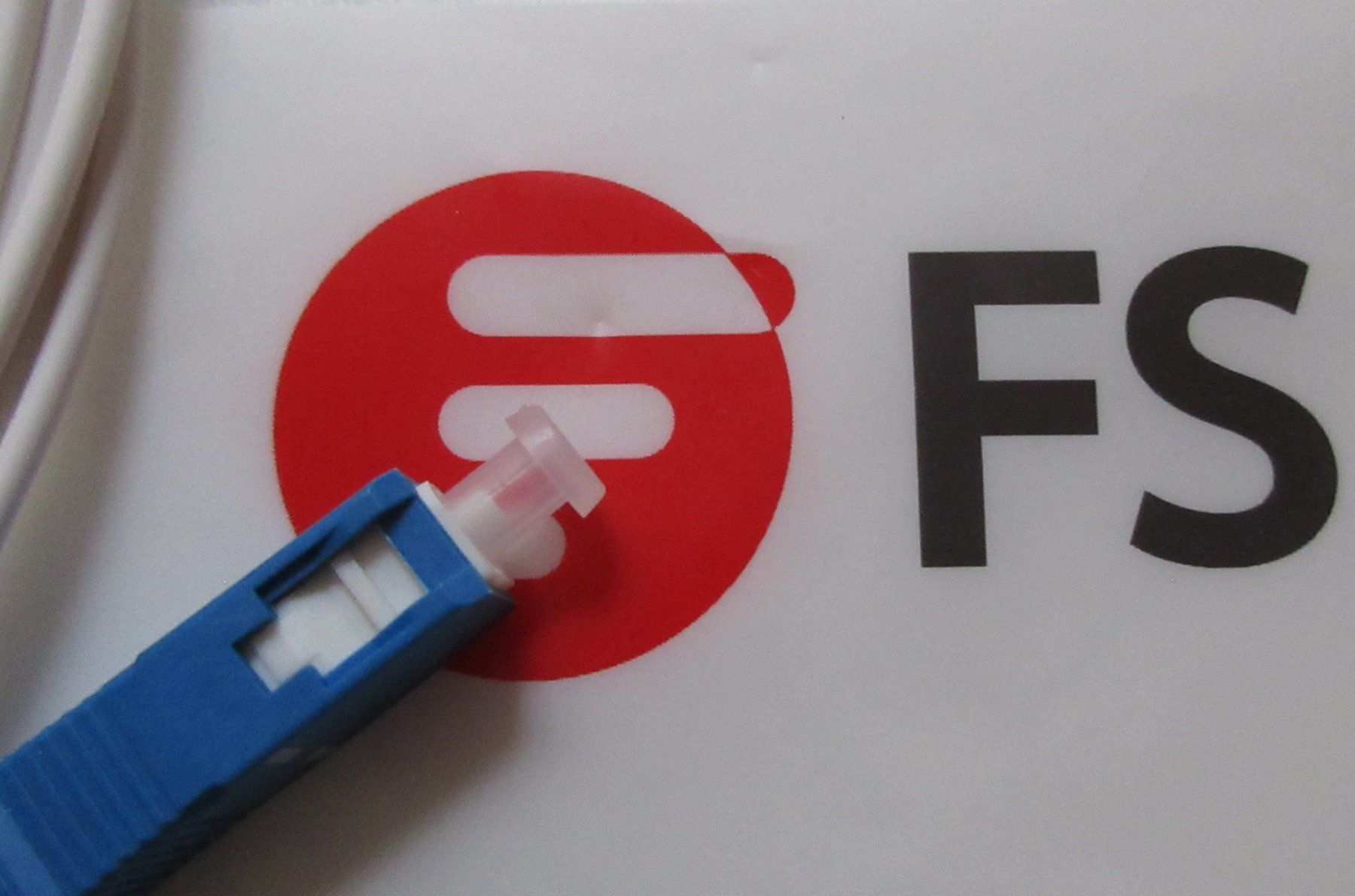 Kabel: Fiber Optic Patch Cable: LC/APC - SC/UPC Simplex, 3 m – Neu und originalverpackt aus Zürich von Orangelifter 2