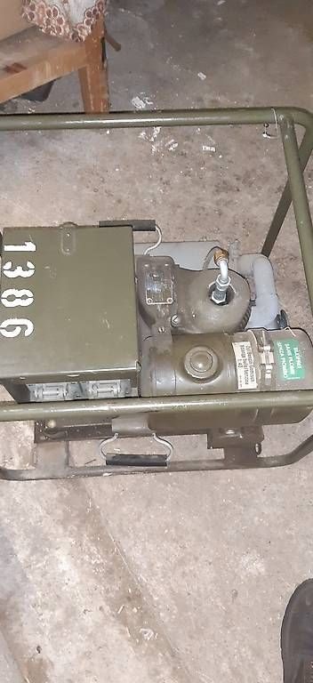 Generatori di corrente: STROMAGGREGAT MILITÄR – Usato da Gunten venduto da chr_5zpy 3