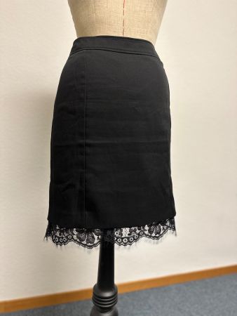 Eleganter Rock mit Spitzenraum von S.Oliver,  Gr. 40
