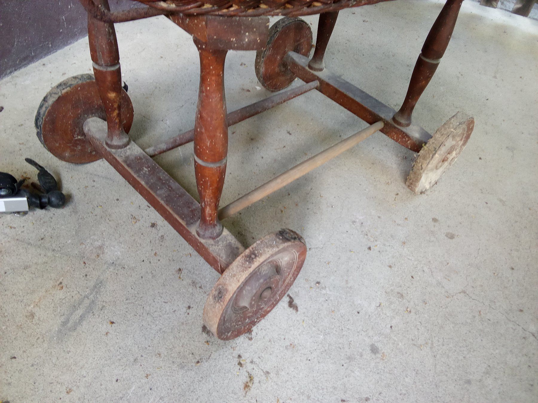 Culle: Stubenwagen antik ab 1.- – Usato da Siblingen venduto da Jayuah 4
