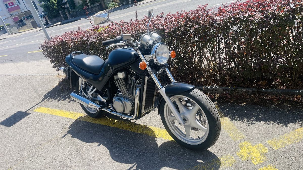 Suzuki Strasse: Suzuki VX 800 Motorcycle black 1990 – Defekt aus Hauterive NE von ole_5pdz 1