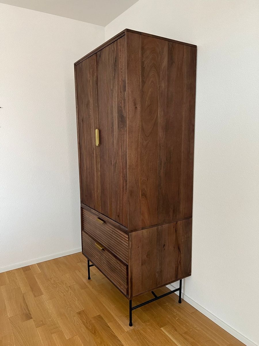 Armadi: Luxus Mangoholz Hochschrank – Nuovo (secondo la descrizione) da Zürich venduto da bec_kd7z 3