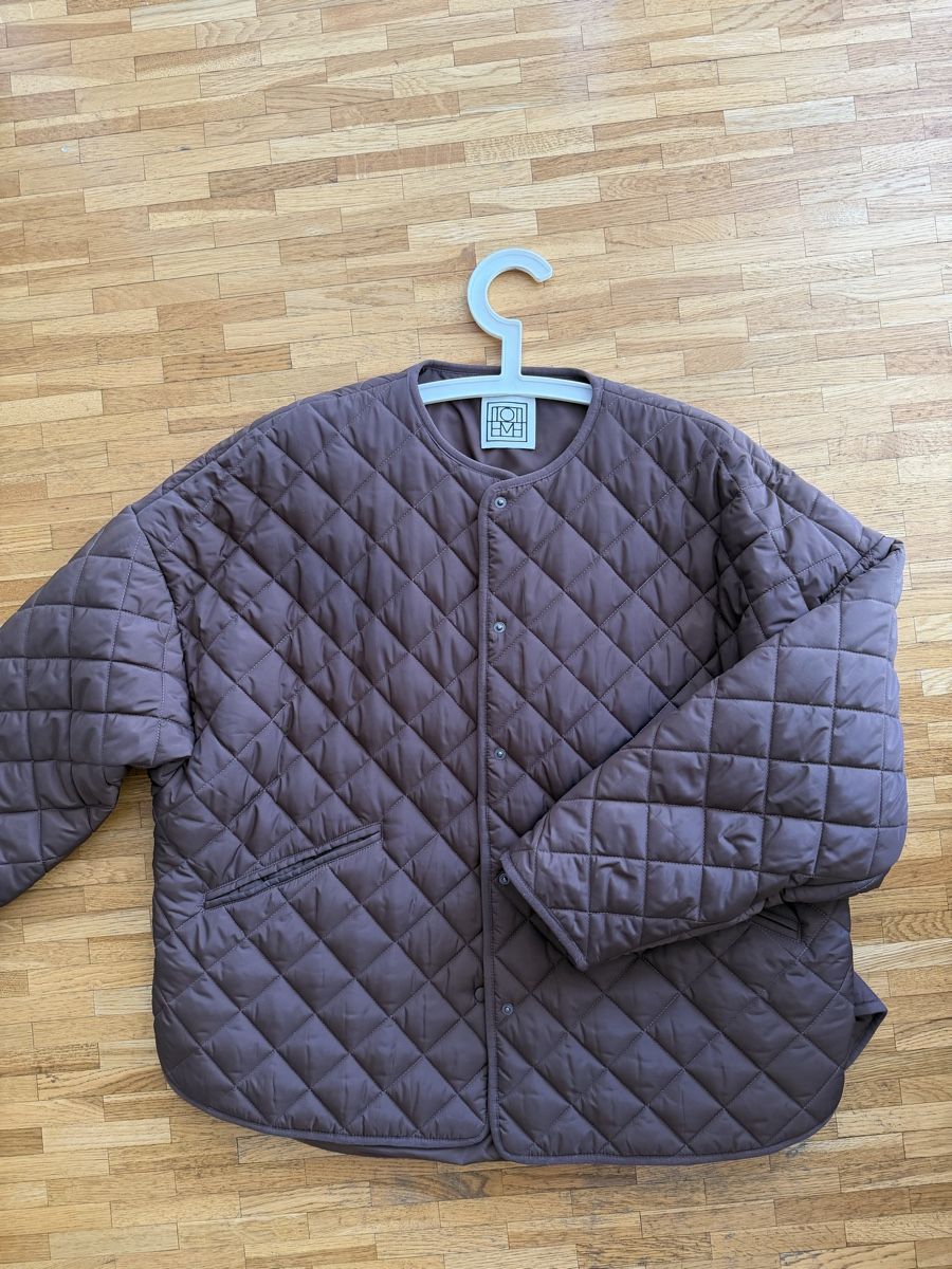 Totême Giacche: Toteme Quilted Jacket size S – Usato da Nyon venduto da dasha107 5