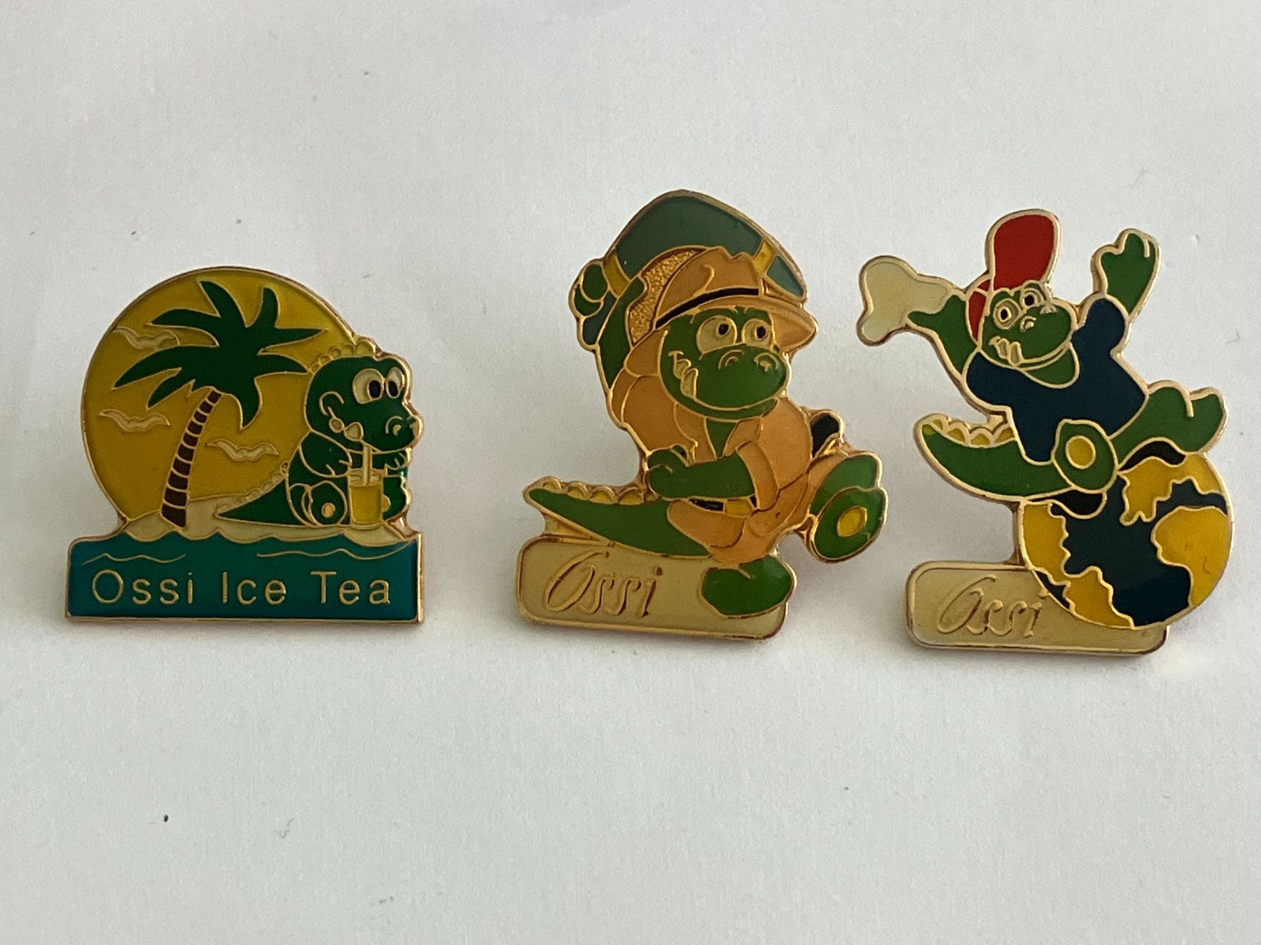 Plaketten & Abzeichen: 3 Pin Ossi Ice Tea – Gebraucht aus Basel von djwwpp