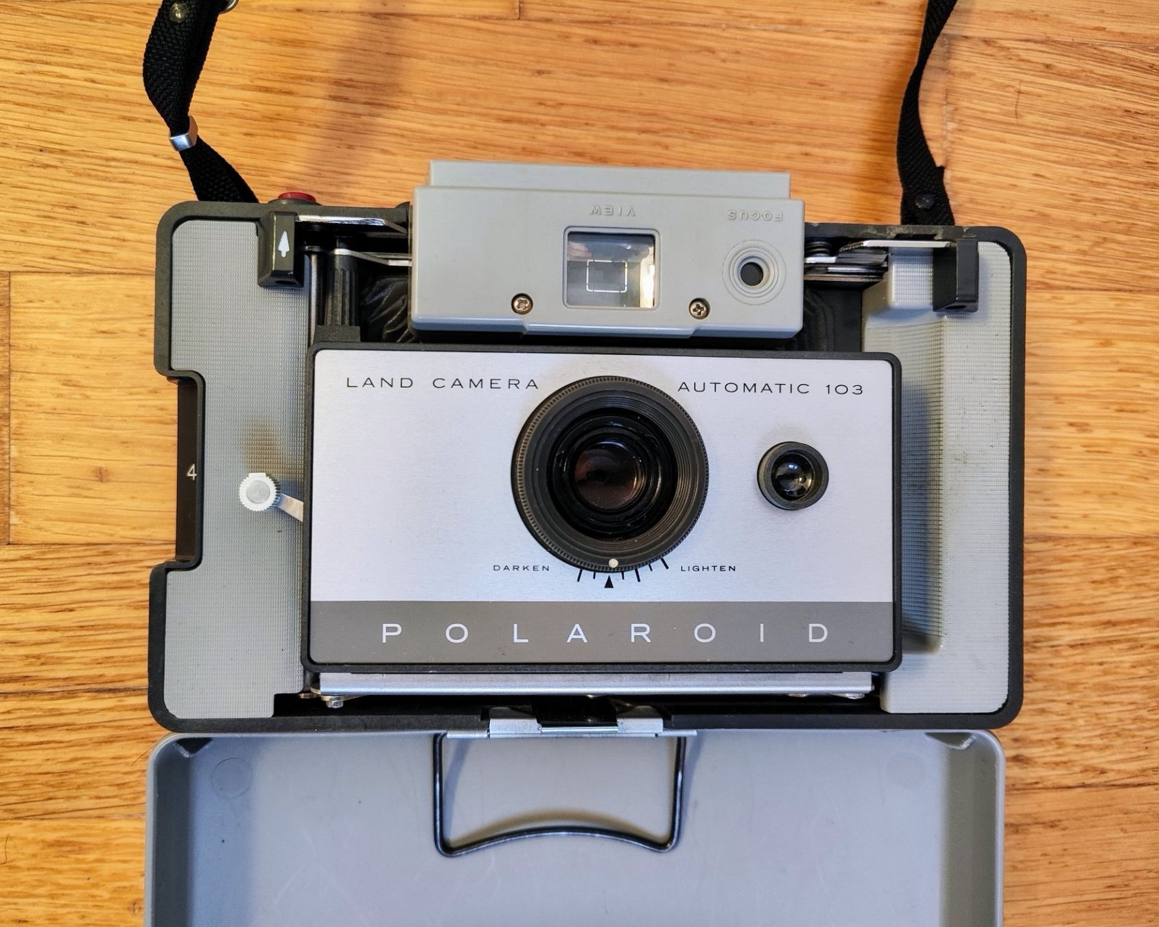 Polaroid Fotocamera: Vintage: Polaroid Land Camera Automatic 103 & accessories – Usato da Carouge GE venduto da for_8yym 2