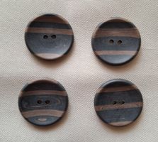 4 dunkelbraune/ caramelfarben gestreifte Knöpfe, 22 mm.