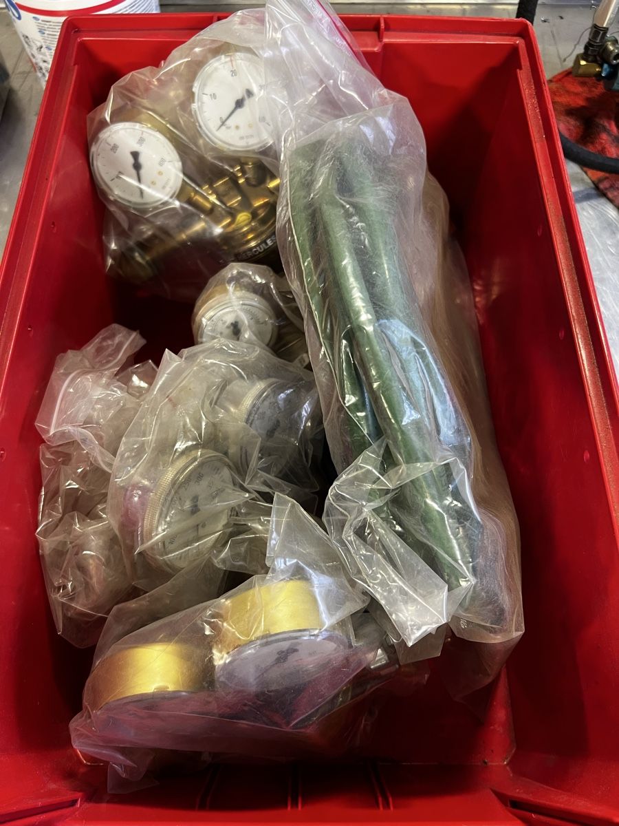 Alle Werkzeuge: Druck Reduzier Ventil Manometer 1Lot – Gebraucht aus Wettingen von Wespi4 1
