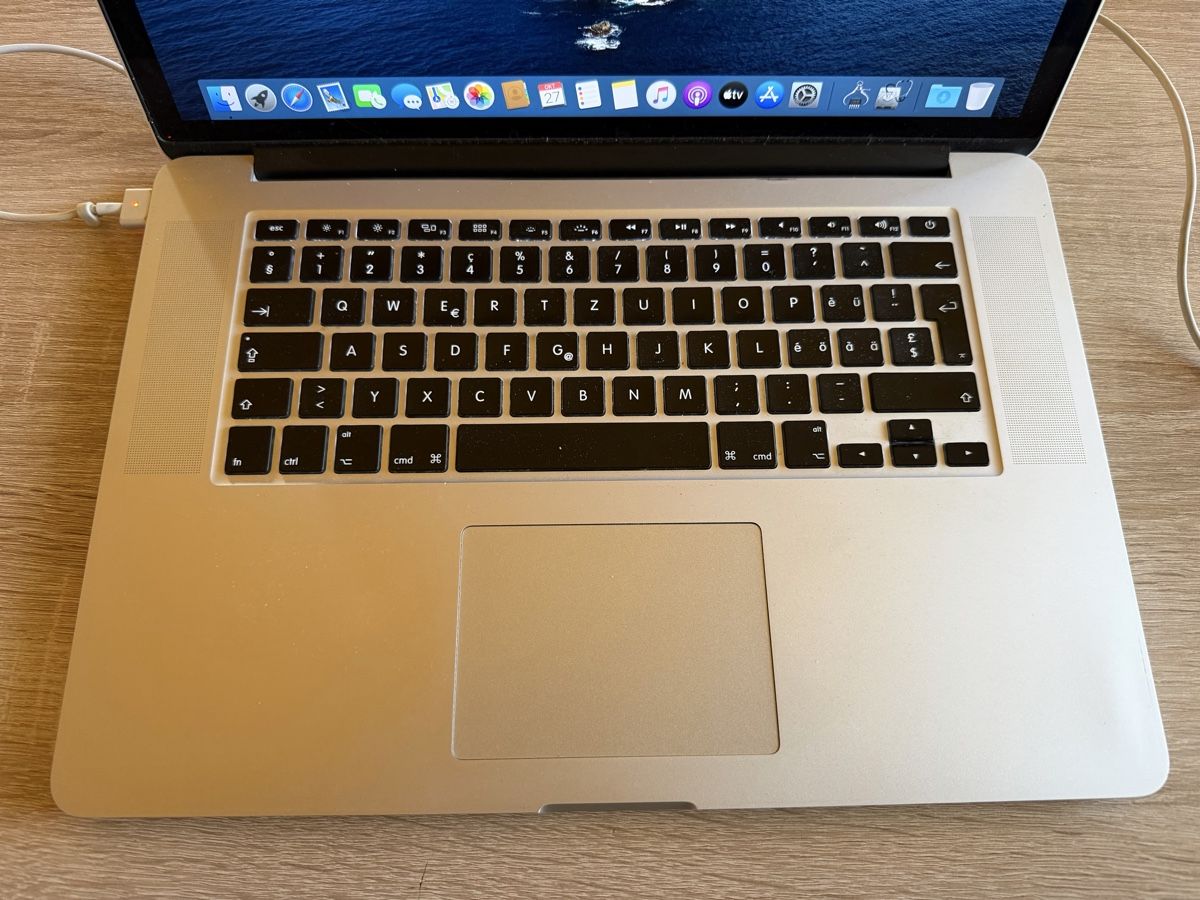 Apple Portables: MacBook pro 15 inch – D'occasion à Dulliken par Erfolgreich05 1