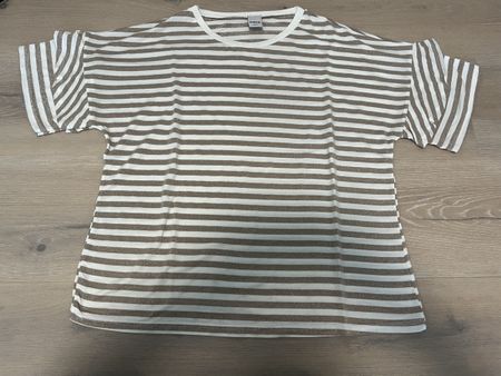 T-Shirt gestreift beige glitzrig mit Rüschen XS/S neu