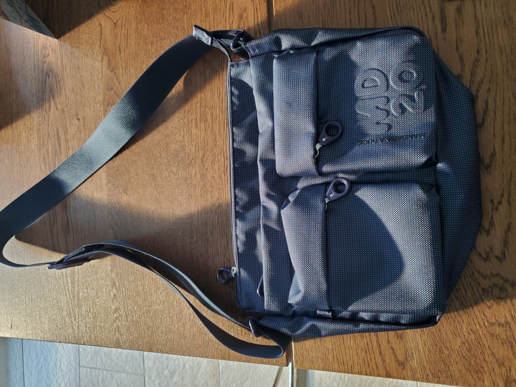Mandarina Duck Borse da donna: Mandarina Duck Schultertasche – Nuovo (secondo la descrizione) da Interlaken venduto da mar_65xg