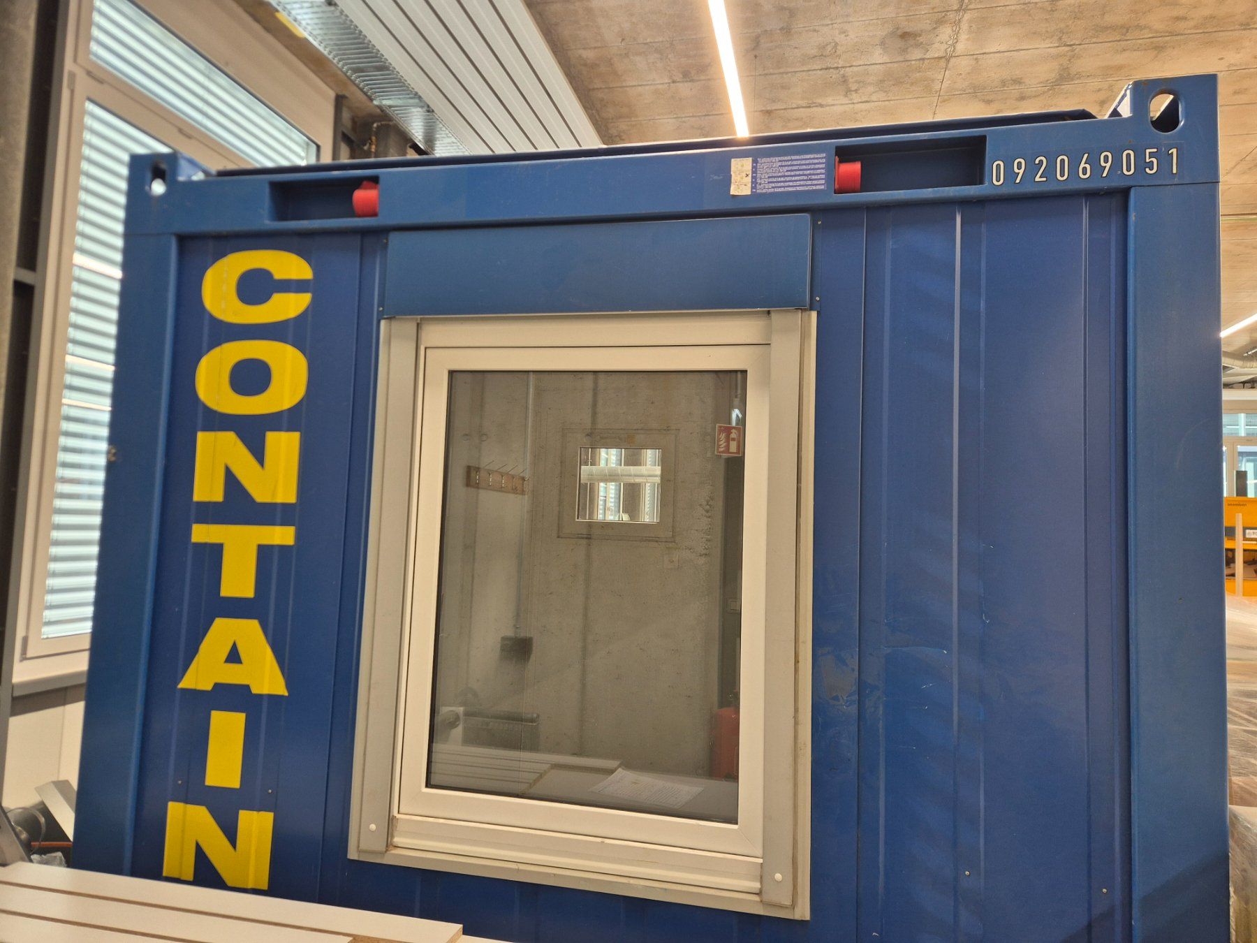 Baucontainer: Containex 10Fuss Bürocontainer – Gebraucht aus Einsiedeln von KST_AG 1