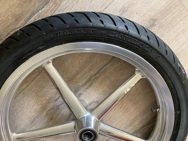 Harley-Davidson Pneumatici & Ruote complete: Harley Davidson Custom Räder Rocker C fxcwc – Usato da Affoltern am Albis venduto da premiumparts 4