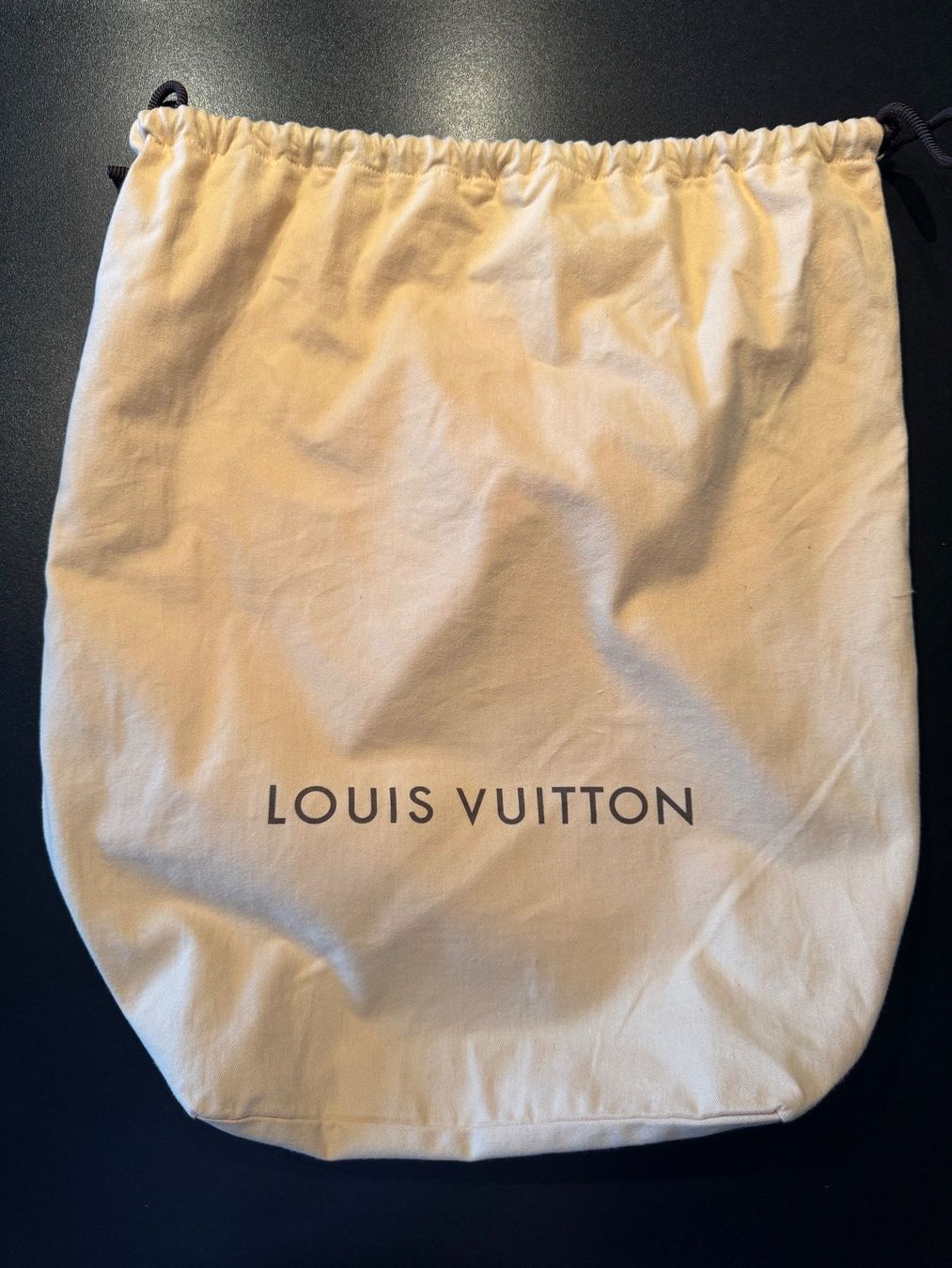 Louis Vuitton Sacs femmes: Louis Vuitton Tasche Modell Tulum – Neuf (Voir description) à Künten par Spike17 7