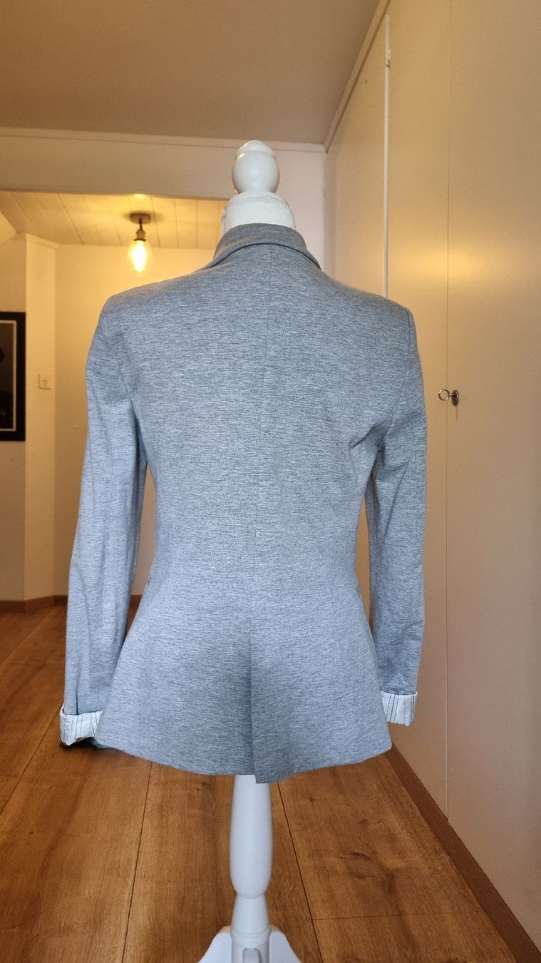 Zara Completi & Tailleur: Zara Basic Blazer, Grau, Gr. M – Usato da Rorbas venduto da Bettlee 1