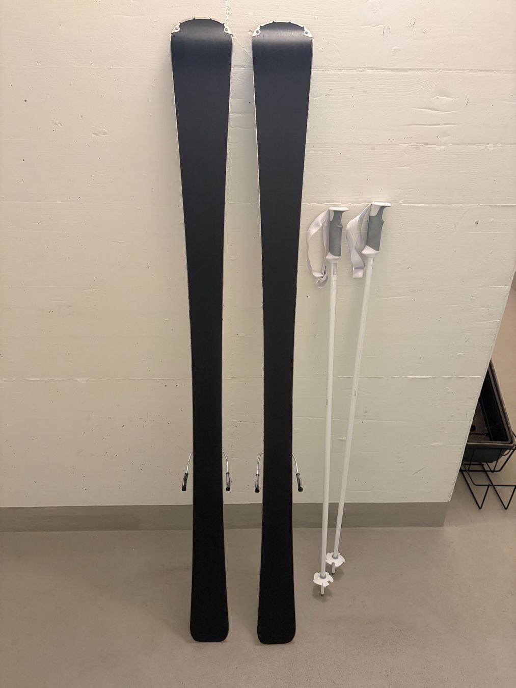 Decathlon Sci: Ski Set Wedze 156 cm mit Stöcken gebraucht – Usato da Bülach venduto da meverick 1