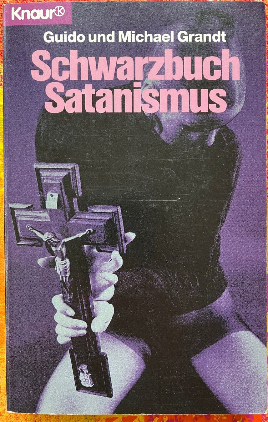 Libri: Schwarzbuch Satanismus – Usato da Richterswil venduto da Nathan_adler